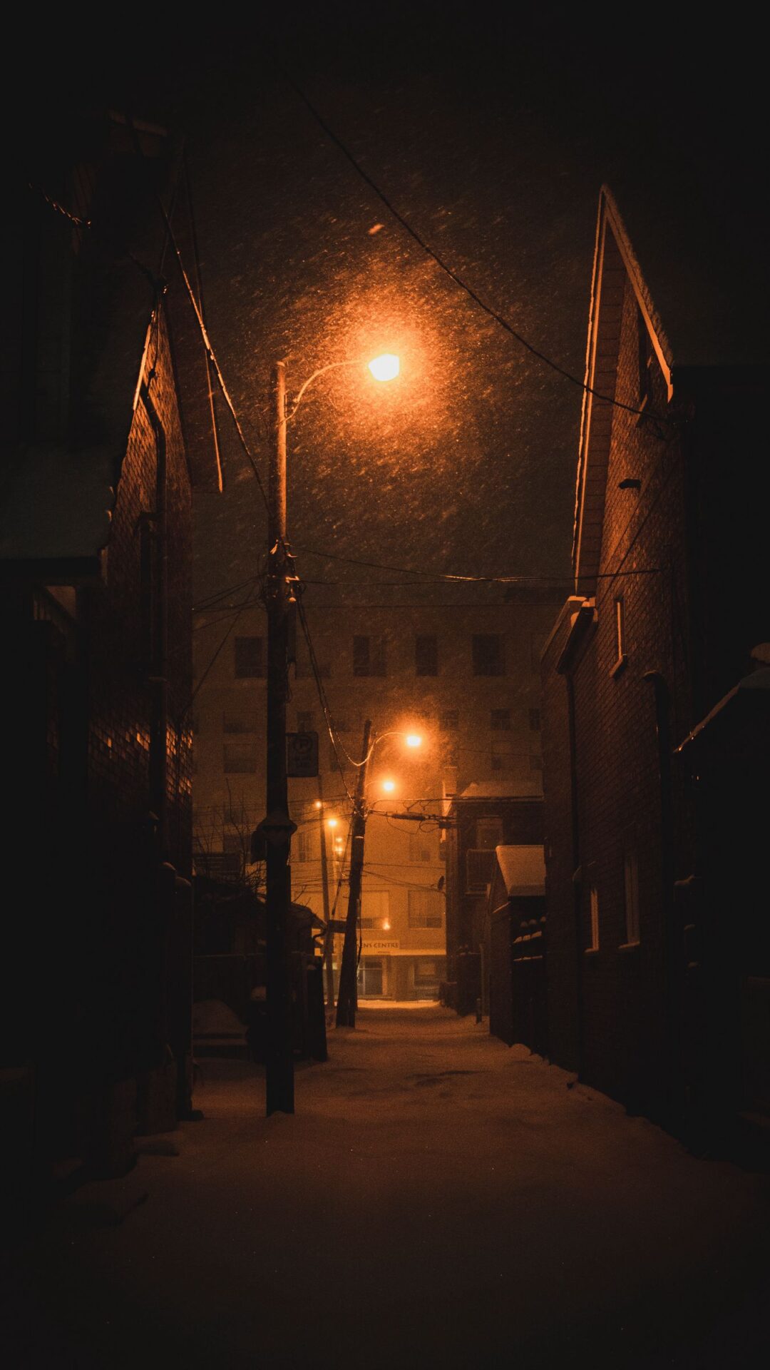street_lights_night_city_140177_1350x2400